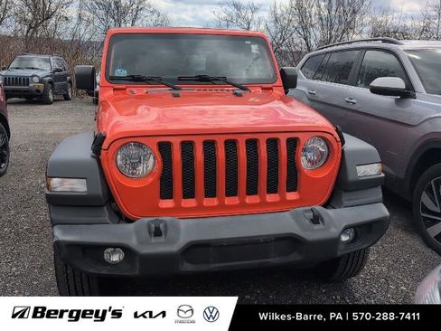 Used 2019 Jeep Wrangler Sport AWD/4WD image 12