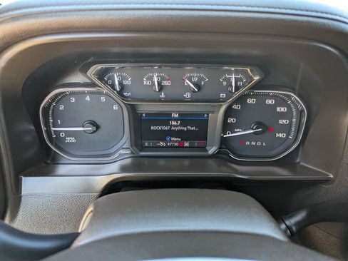 Used 2022 GMC Sierra 1500 SLT w/ SLT Premium Plus Package AWD/4WD image 29