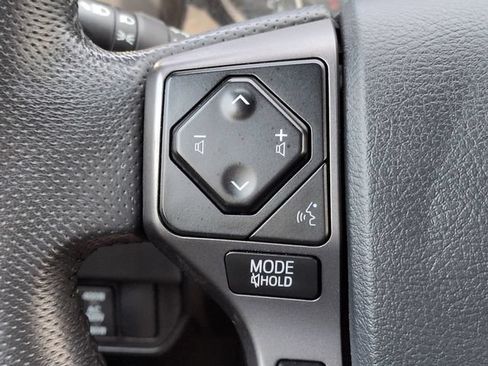 Used 2020 Toyota Tacoma TRD Sport RWD image 23