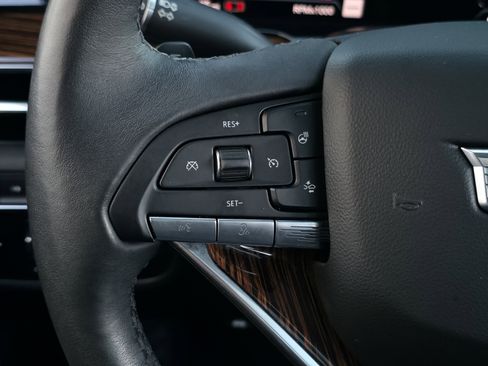 Used 2021 Cadillac Escalade Premium Luxury w/ Driver Assist Tech Package image 20