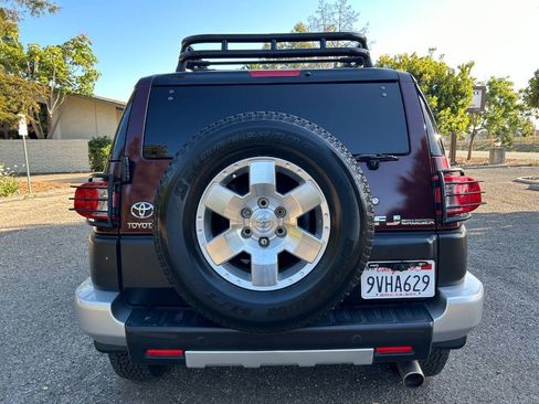 Used 2007 Toyota FJ Cruiser 4WD image 17