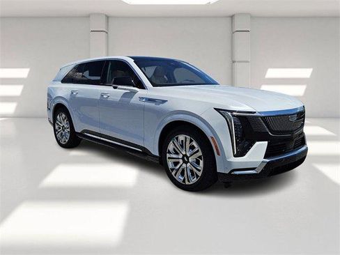 New 2026 Cadillac Escalade IQ Luxury 2 w/ LPO, Radiant Package image 7