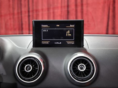 Used 2015 Audi A3 1.8T Premium image 20