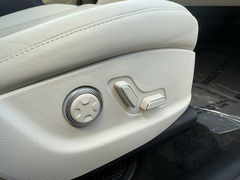 Used 2024 Genesis GV80 3.5T w/ Advanced Package image 19