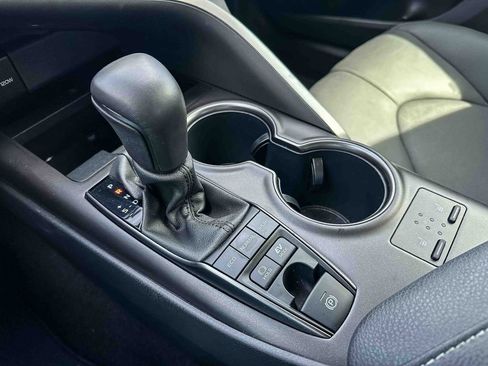 Used 2024 Toyota Camry XSE w/ Cold Weather Package FWD image 33
