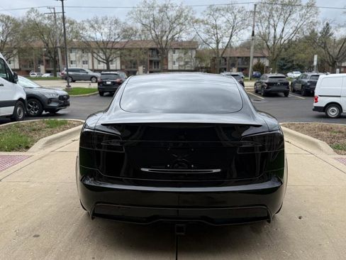 Used 2021 Tesla Model S Plaid image 6