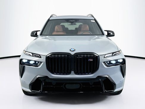 Used 2025 BMW X7 M60i AWD/4WD image 2