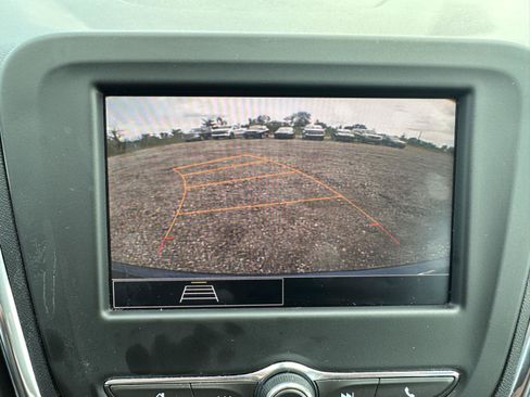 Used 2023 Chevrolet Equinox LT FWD image 46