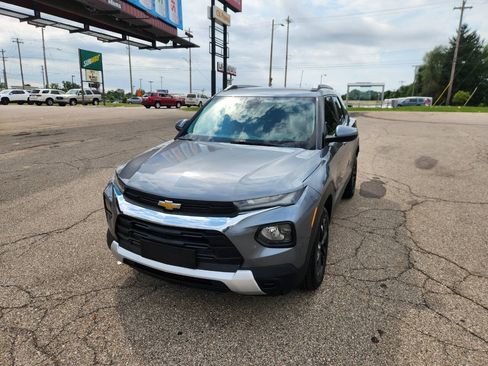 Used 2022 Chevrolet TrailBlazer LT AWD/4WD image 8