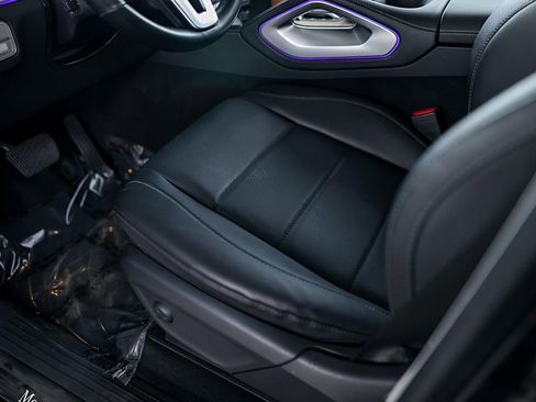 Used 2023 Mercedes-Benz GLE 450 4MATIC w/ AMG Line Exterior image 15