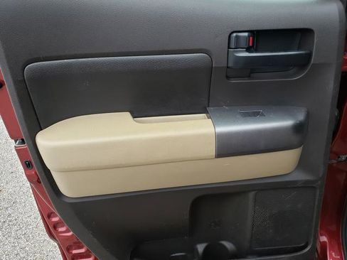 Used 2010 Toyota Tundra 4x4 Double Cab image 13