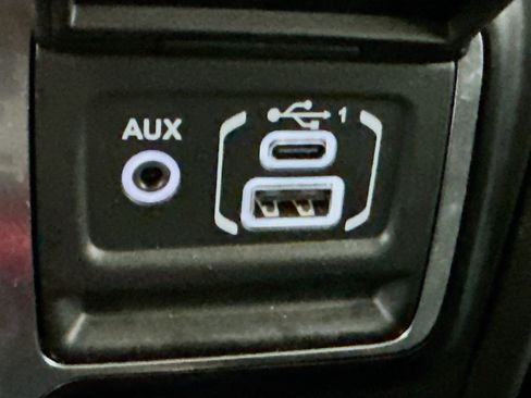 Used 2023 Jeep Wrangler Unlimited Rubicon 4xe w/ Cold Weather Group AWD/4WD image 25
