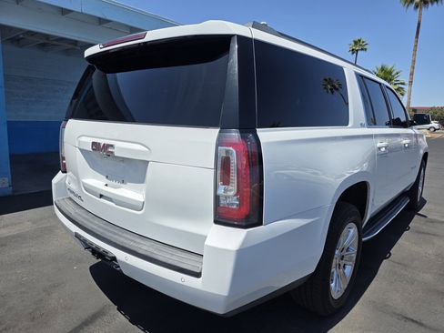 Used 2018 GMC Yukon XL SLE w/ Convenience Package image 3