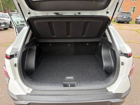 Used 2024 Hyundai Kona SEL FWD image 19