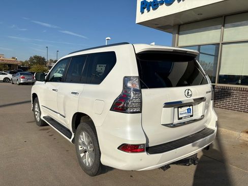 Used 2017 Lexus GX 460 Premium w/ Premium Package AWD/4WD image 7