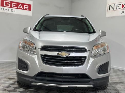Used 2016 Chevrolet Trax LT w/ LT Convenience Package AWD/4WD image 4