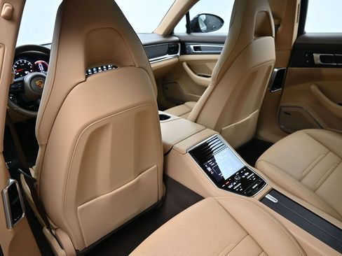Certified 2023 Porsche Panamera Platinum Edition RWD image 8