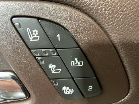 Used 2011 GMC Yukon XL Denali AWD/4WD image 19