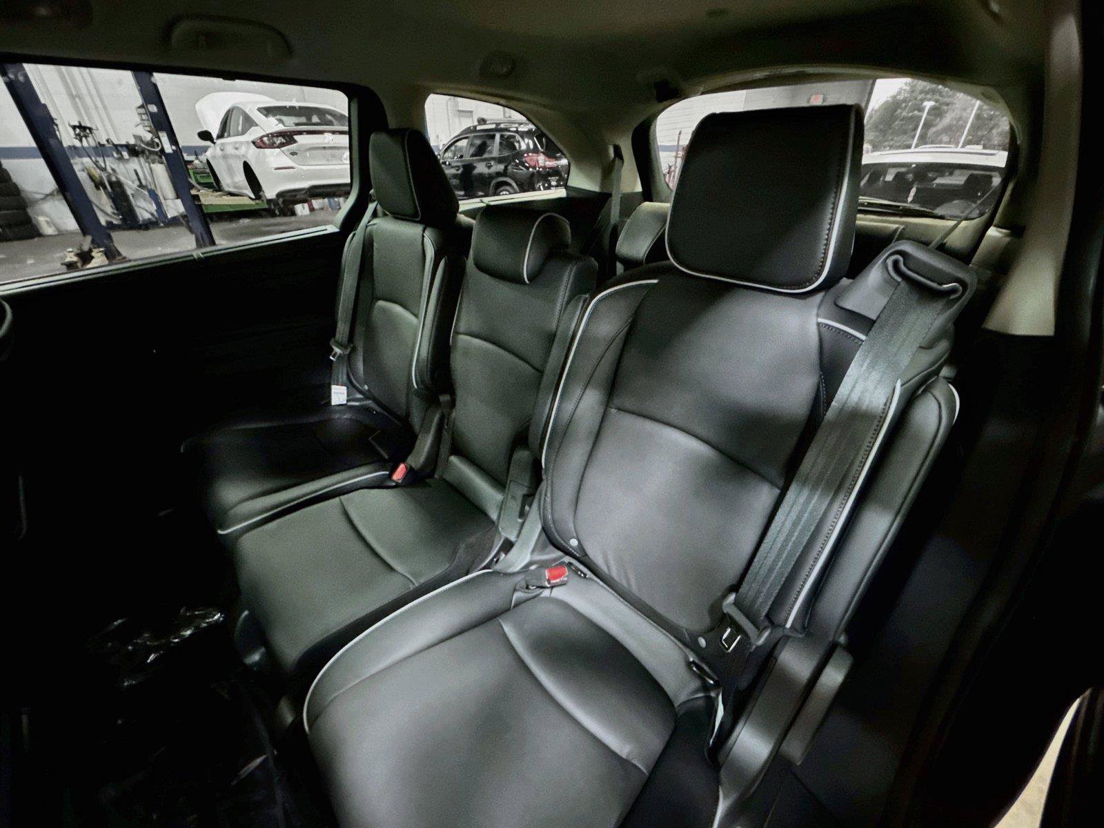 New 2027 Honda Odyssey Touring image 11