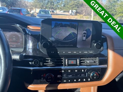 Used 2023 Nissan Pathfinder Platinum image 27