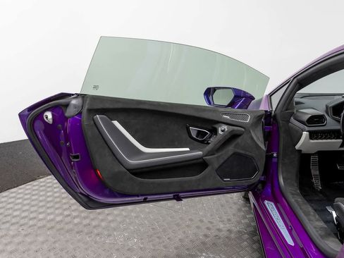 Used 2024 Lamborghini Huracan Tecnica RWD image 23
