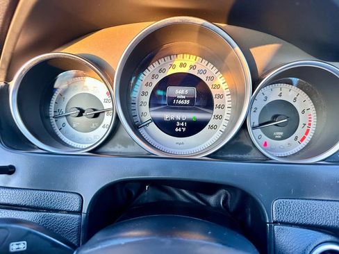 Used 2013 Mercedes-Benz C 250 Sedan image 14
