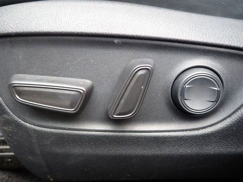 Used 2022 Toyota RAV4 Adventure w/ Convenience Package image 18