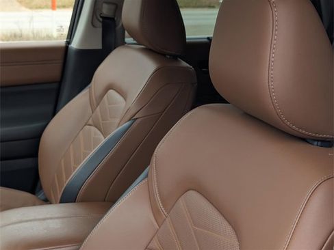 Used 2024 Nissan Pathfinder Platinum w/ Cargo Package image 24