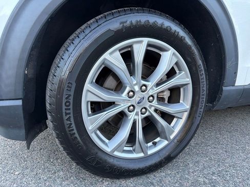 Used 2021 Ford Explorer XLT w/ Equipment Group 202A AWD/4WD image 10