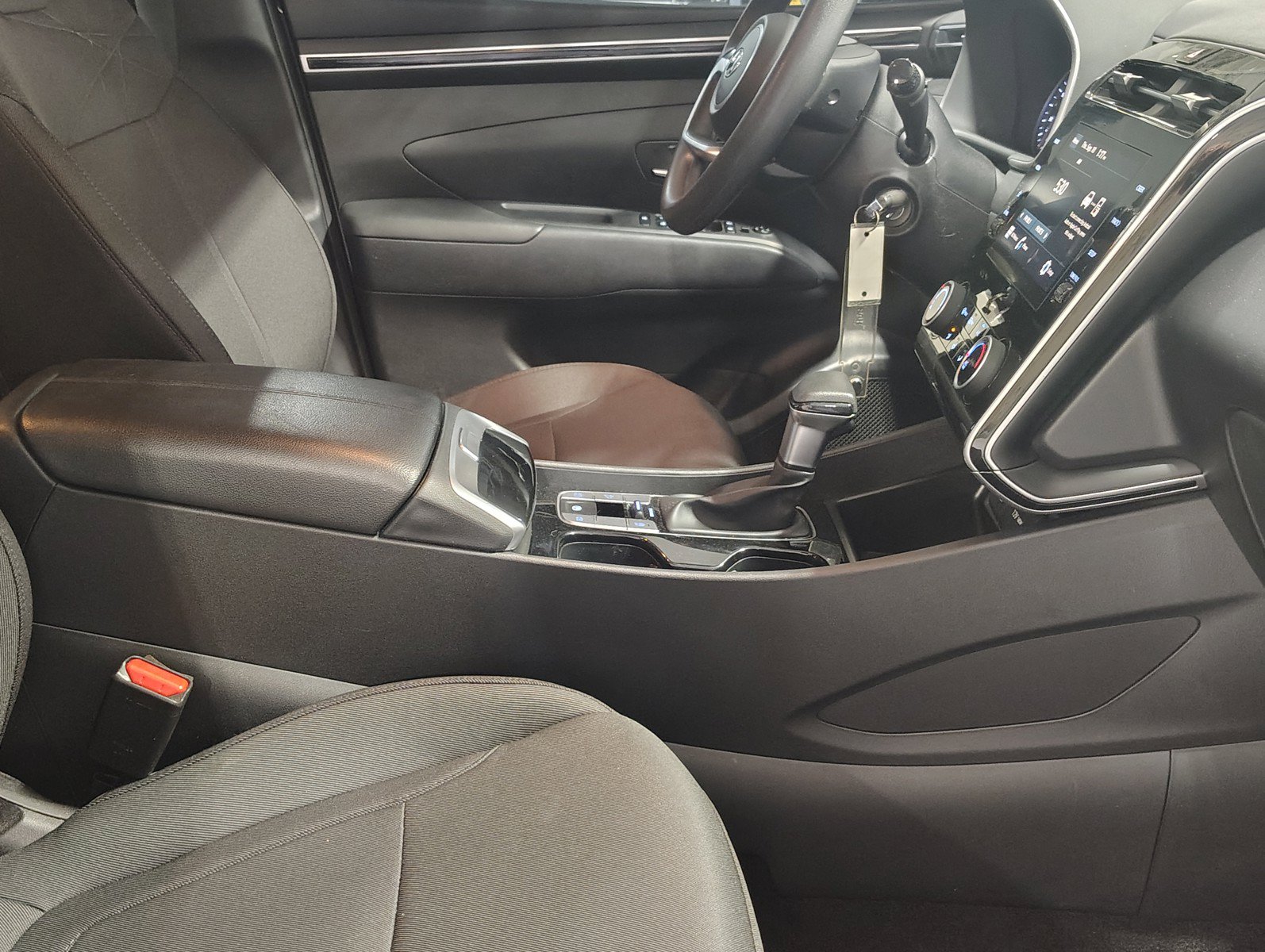 Certified 2024 Hyundai Tucson SE FWD image 19