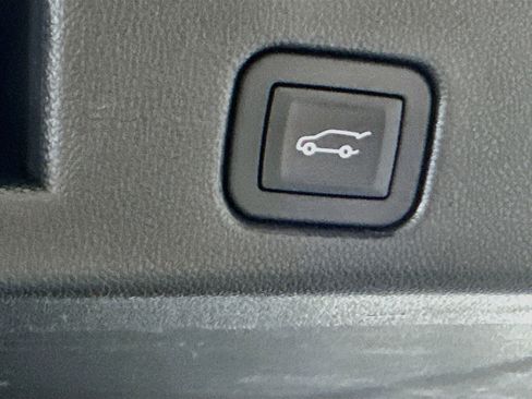 Used 2024 GMC Acadia Elevation AWD/4WD image 31