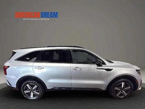 Used 2022 Kia Sorento S w/ Panoramic Sunroof Package FWD image 6