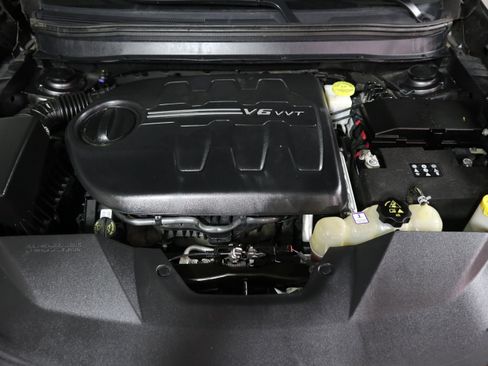 Used 2019 Jeep Cherokee Limited AWD/4WD image 14