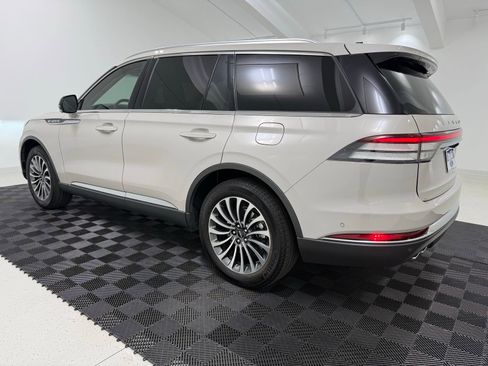 Used 2023 Lincoln Aviator Reserve w/ Equipment Group 201A image 5