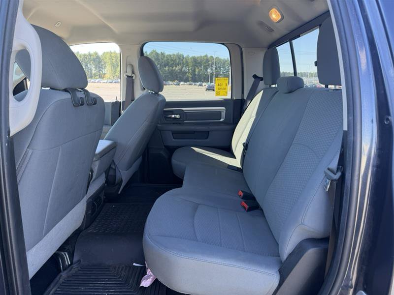 Used 2020 RAM 1500 Classic SLT AWD/4WD image 11