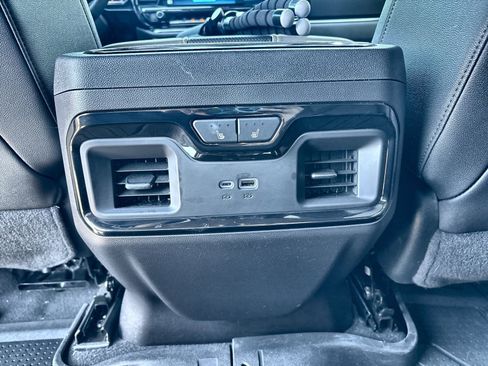 Used 2024 Chevrolet Silverado 1500 ZR2 w/ Technology Package image 27