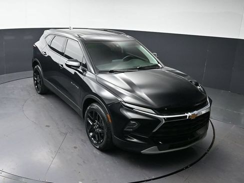 Used 2023 Chevrolet Blazer LT w/ Sound & Technology Package FWD image 24