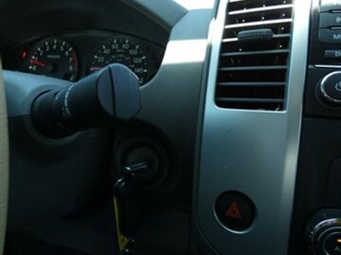Used 2016 Nissan Frontier SV AWD/4WD image 26