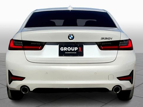 Used 2021 BMW 330i Sedan w/ Driving Assistance Package image 4