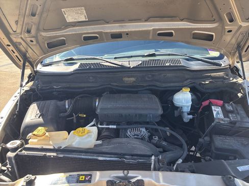 Used 2005 Dodge Ram 1500 Truck SLT image 26