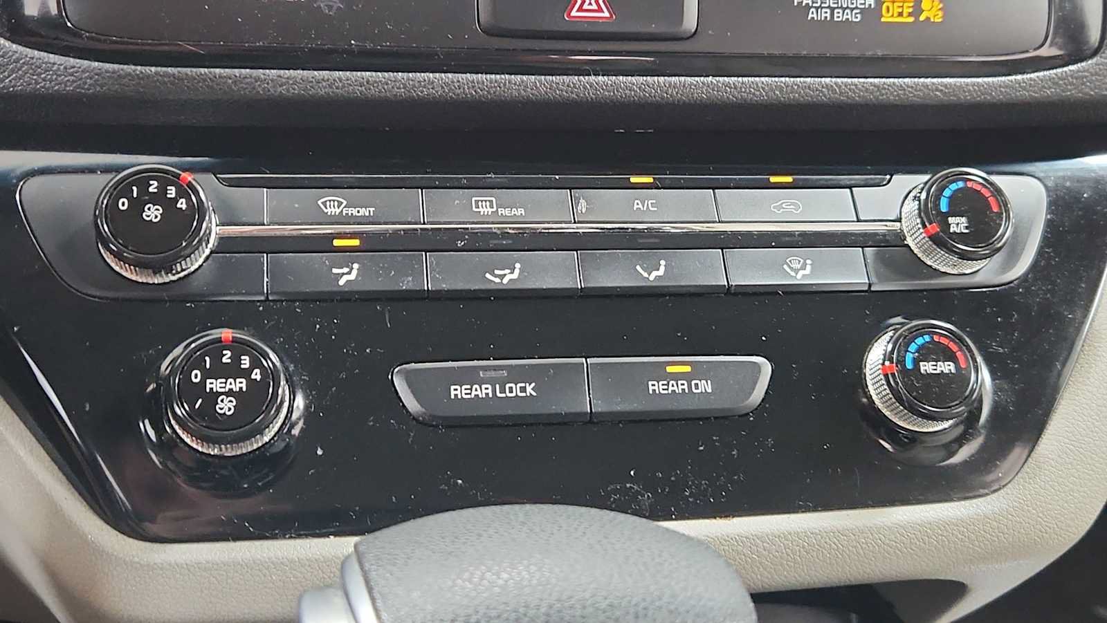Used 2019 Kia Sedona L FWD image 20