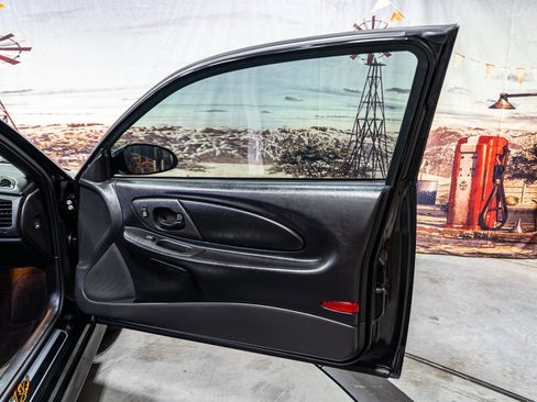 Used 2005 Chevrolet Monte Carlo SS image 20