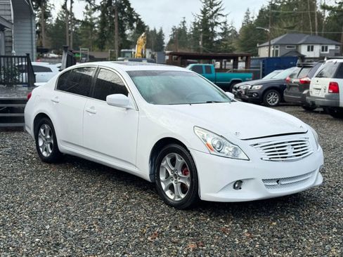 Used 2012 INFINITI G37 G37x Sedan 4D w/ Premium Pkg image 3