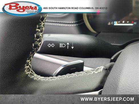 New 2025 Jeep Grand Cherokee Altitude image 22