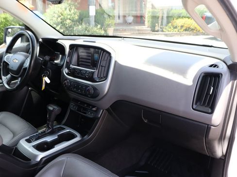 Used 2015 Chevrolet Colorado LT w/ Luxury Package RWD image 40