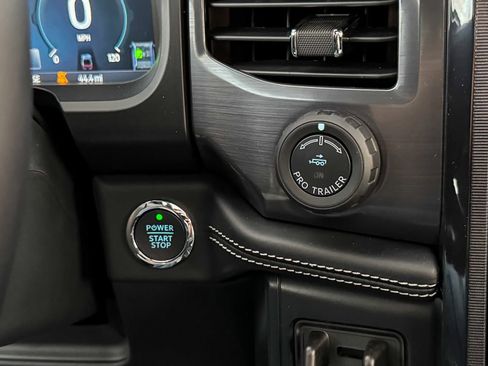 New 2025 Ford F150 Lightning Platinum image 27