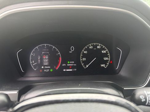 Used 2023 Honda Pilot Touring image 3