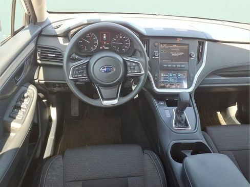 Used 2024 Subaru Outback AWD/4WD image 18