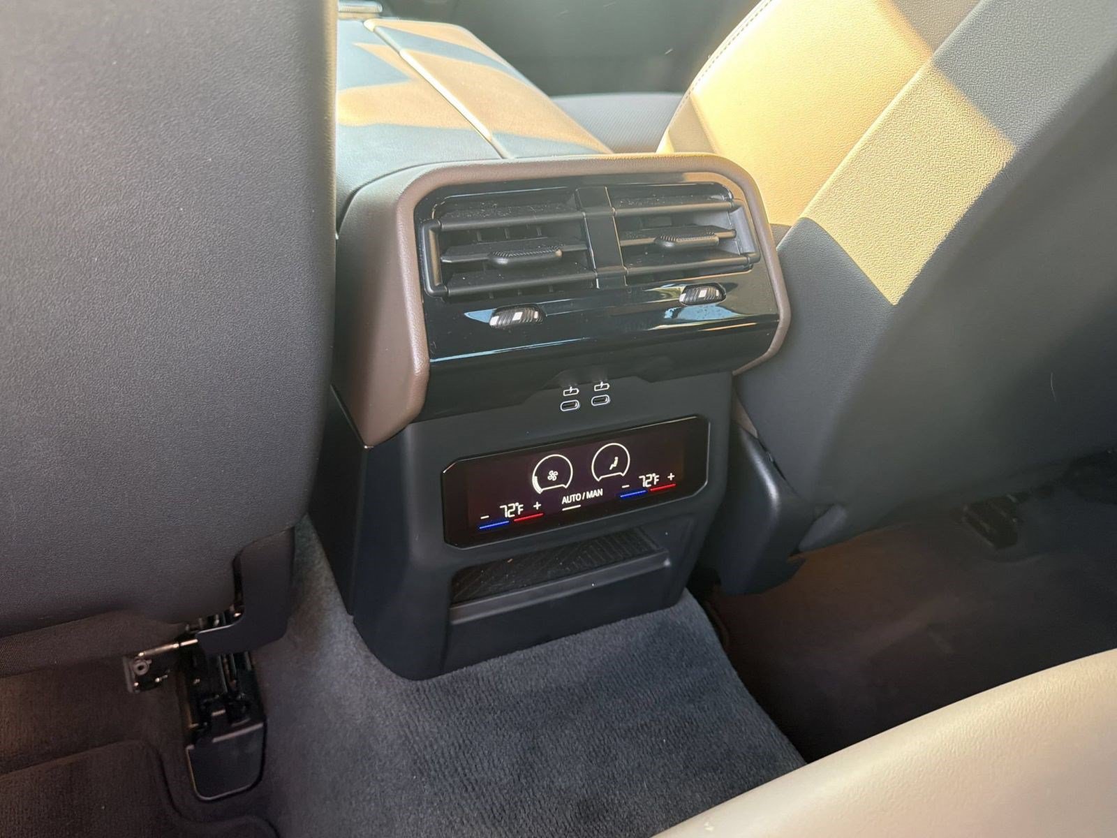 Certified 2026 BMW 530i RWD image 27