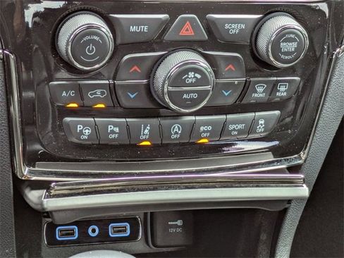 Used 2021 Jeep Grand Cherokee High Altitude image 22